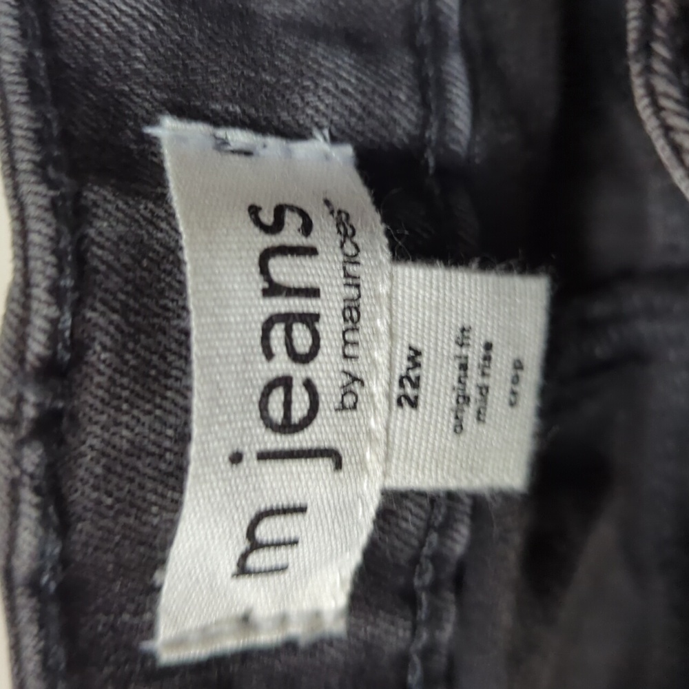 Capris - Picture 4 of 4
